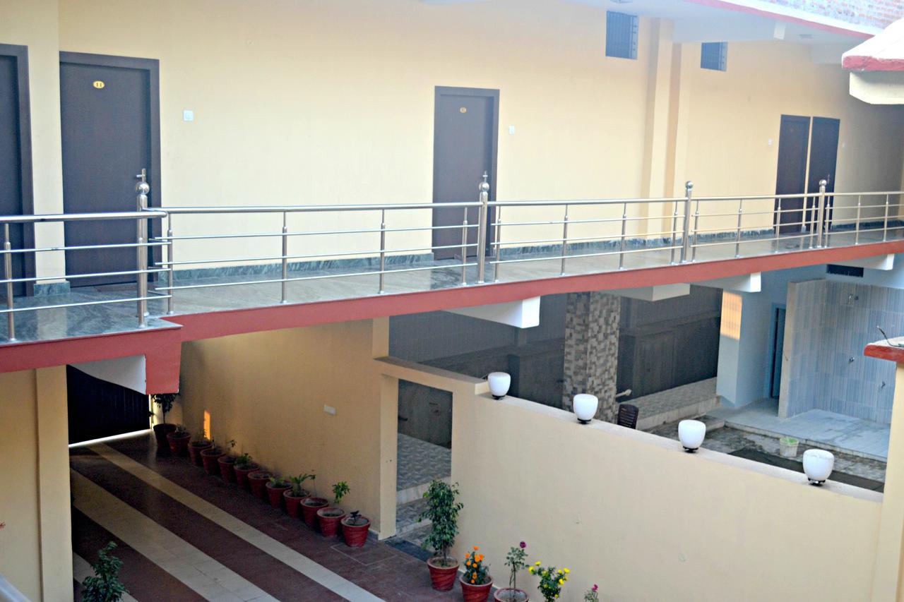 Hotel Bhammars Balangir Buitenkant foto