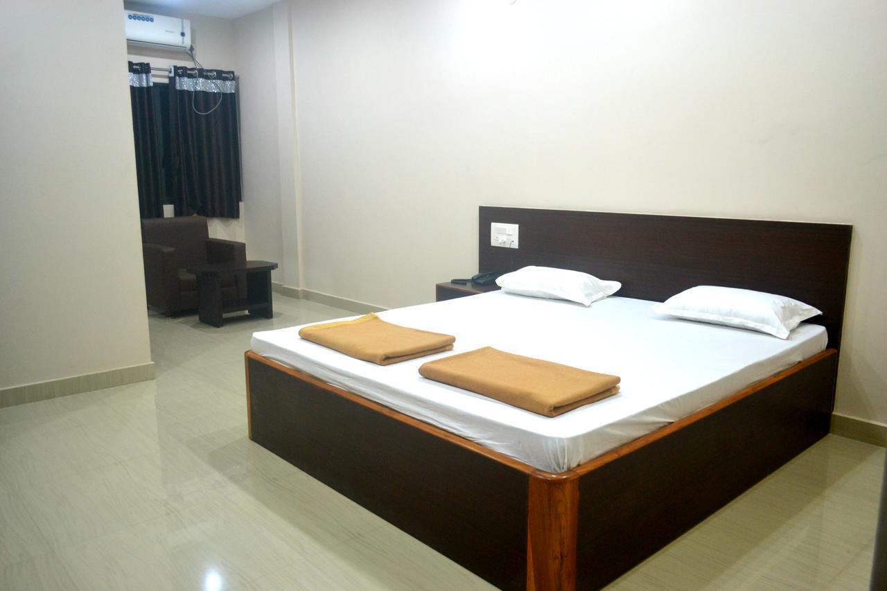Hotel Bhammars Balangir Kamer foto
