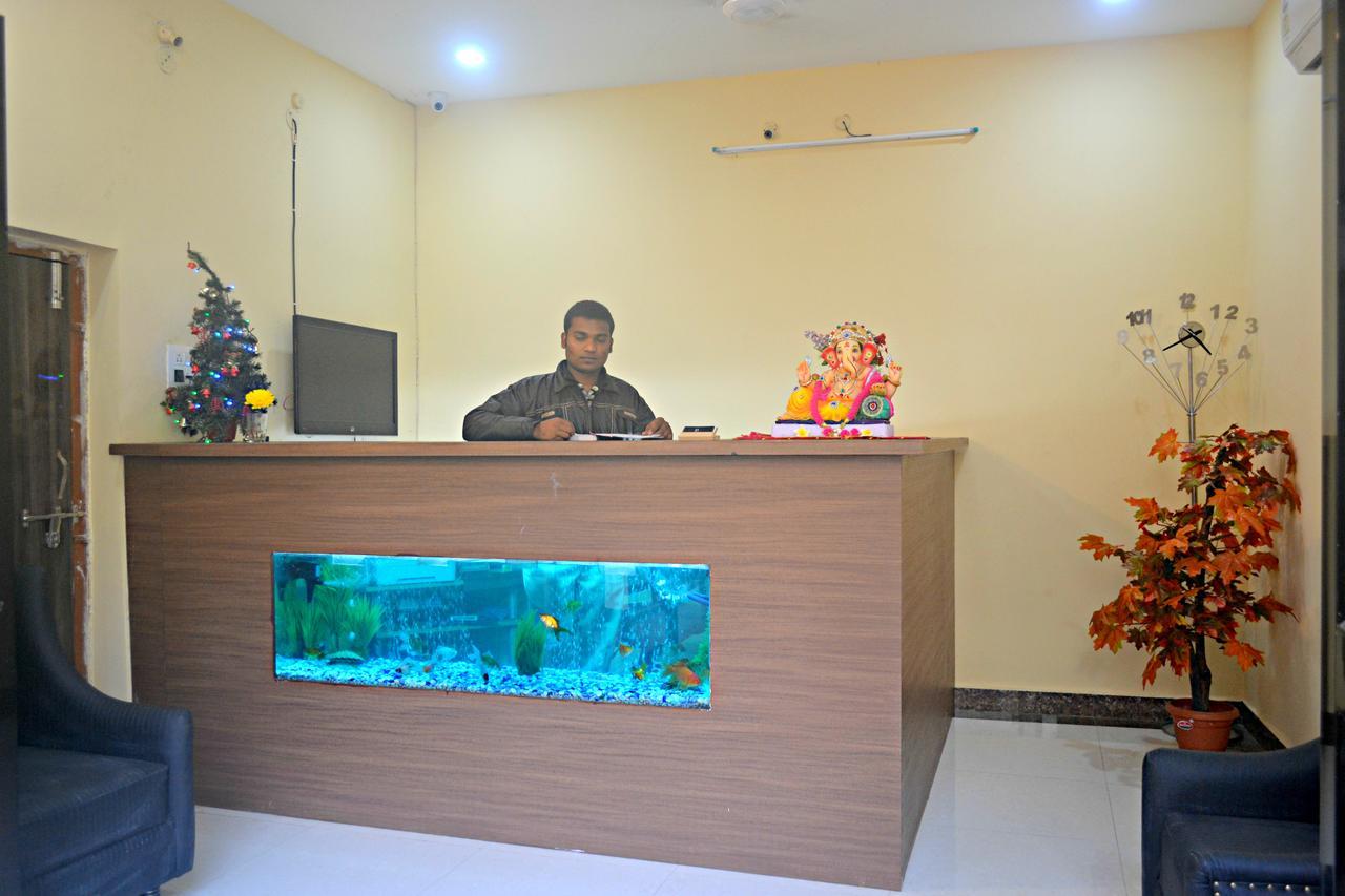 Hotel Bhammars Balangir Buitenkant foto